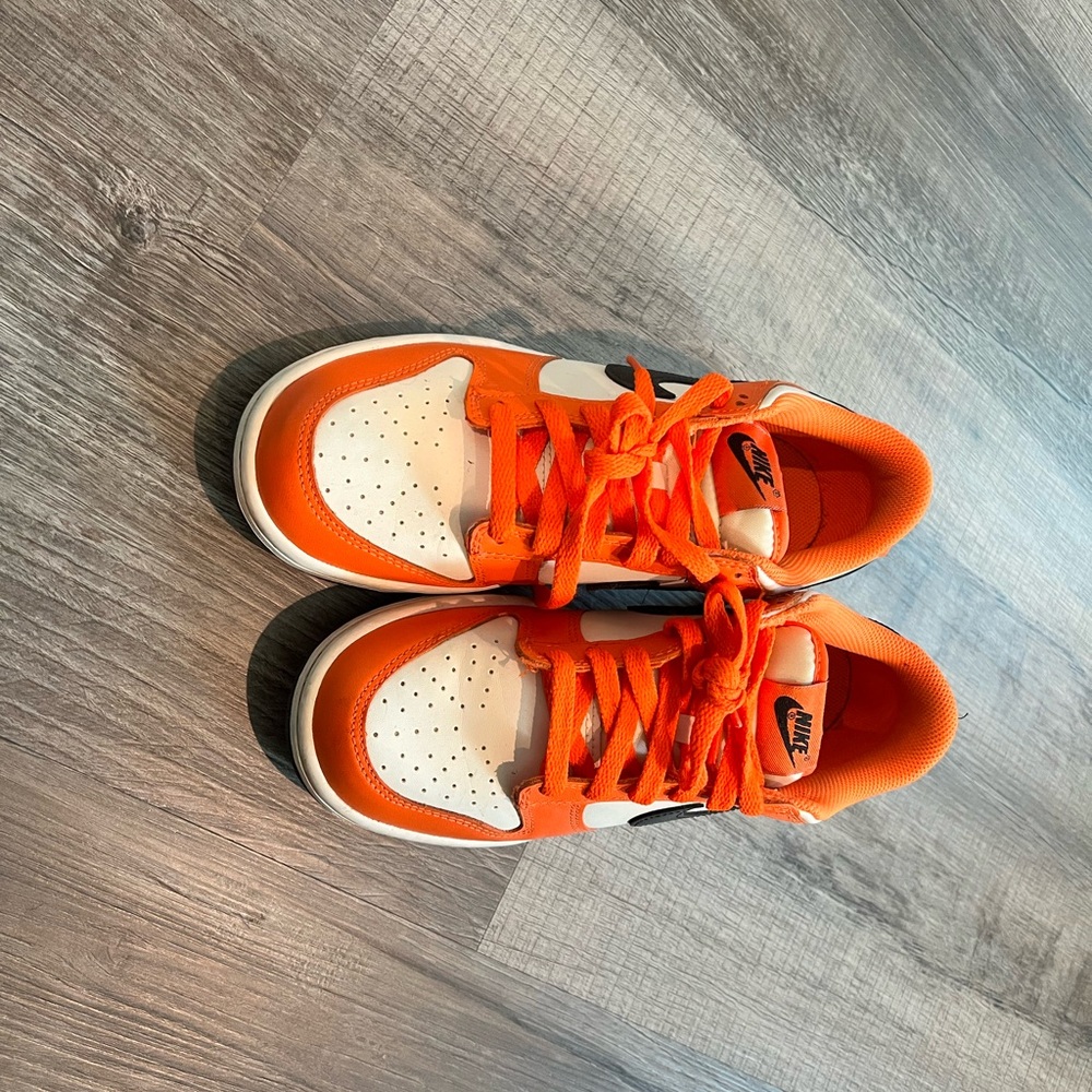 Nike low dunks